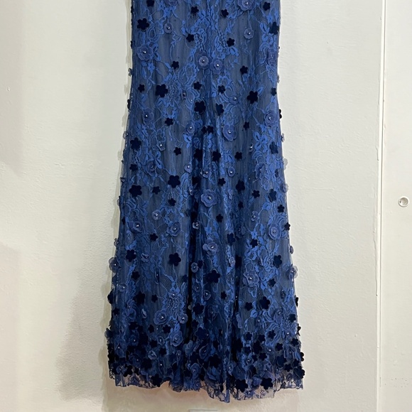 Mac Duggal 67712 Floral Applique Flutter Sleeve Beaded Waist Gown - Picture 10 of 12